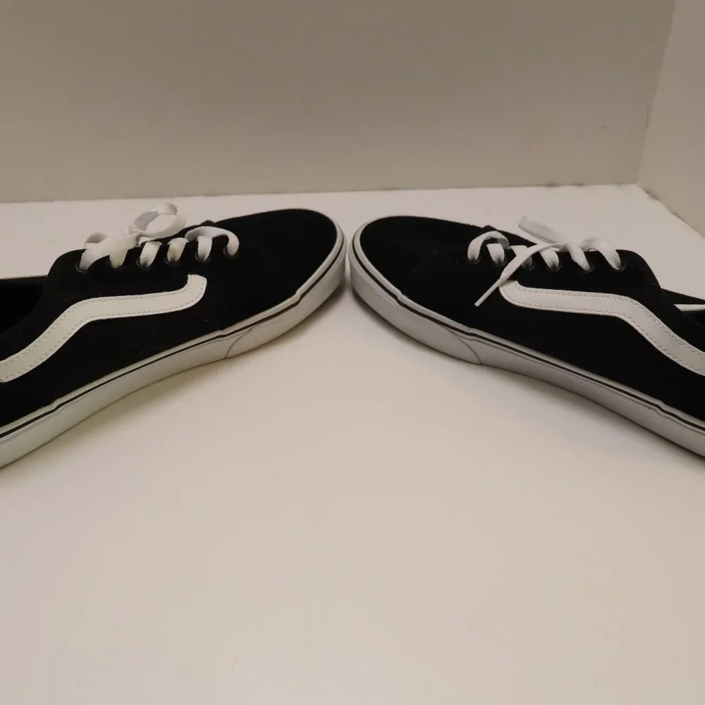Vans Lace Up with Rounded Toes Men's Sneakers Size 10 Black with White Trim